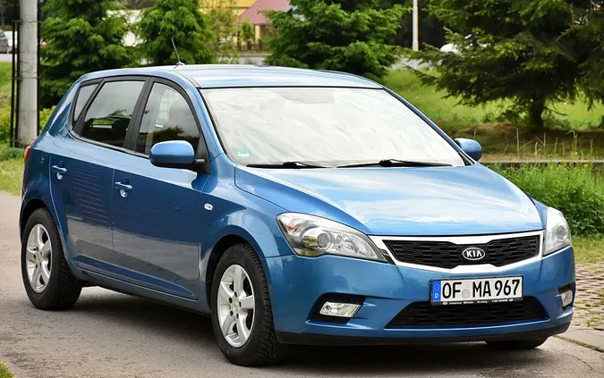 kia Kia Ceed cena 21500 przebieg: 189000, rok produkcji 2010 z Szadek